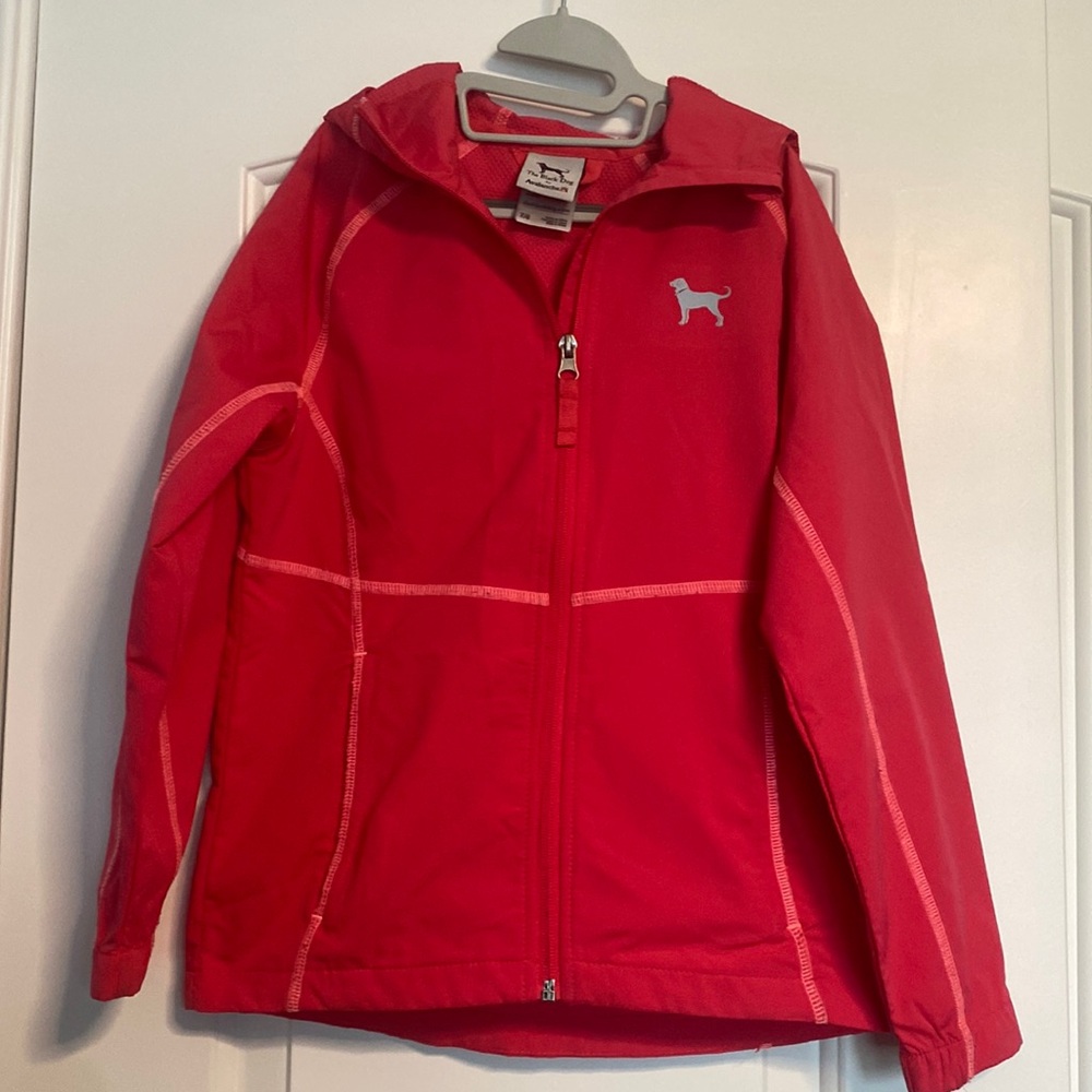The Black Dog girls coat. Fuchsia color. Size 7/8. Great condition.